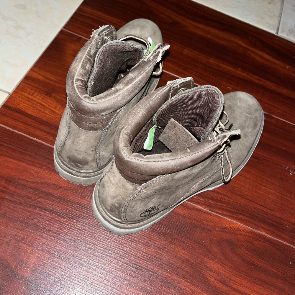 Timberlands - Picture 5 of 5